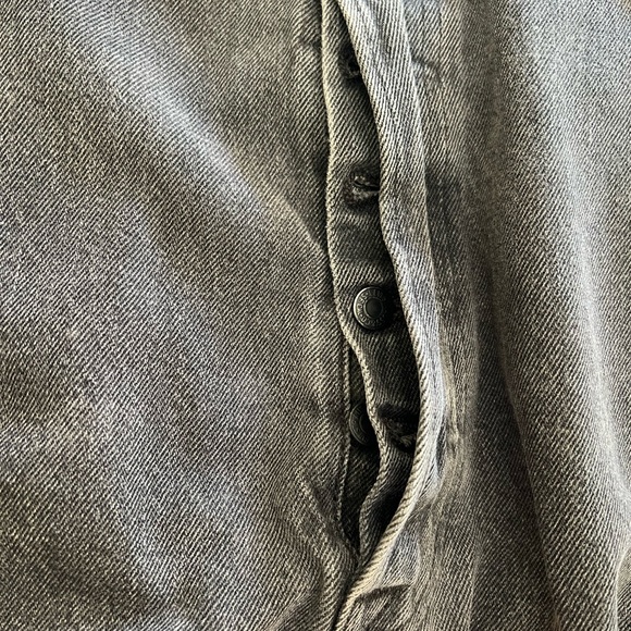 Black Levi’s 501 - Picture 4 of 5